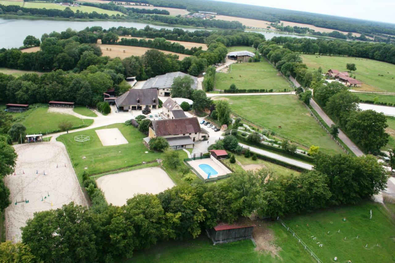 Willa Le Hameau Des Grilles Saint-Fargeau  Zewnętrze zdjęcie